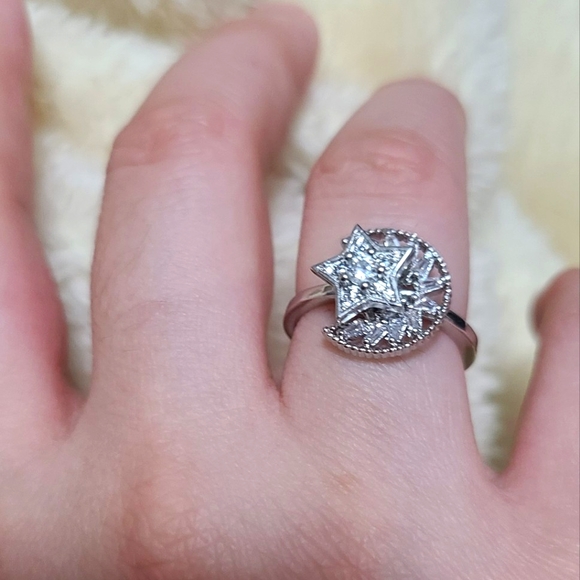 Anxiety Ring - Picture 2 of 3